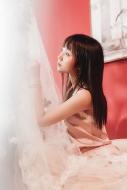 花落宫廷错流年